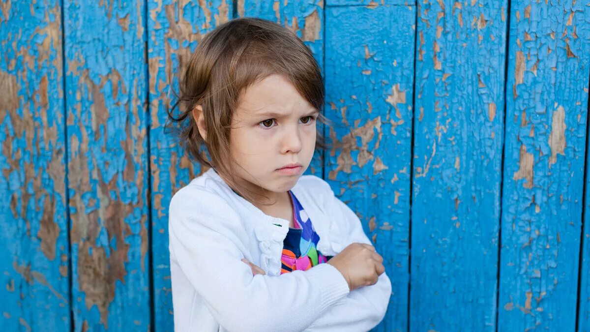 Счастливый ребенок. Группа детей. Радостные дети. Одежда для детей cookie. Kids со.