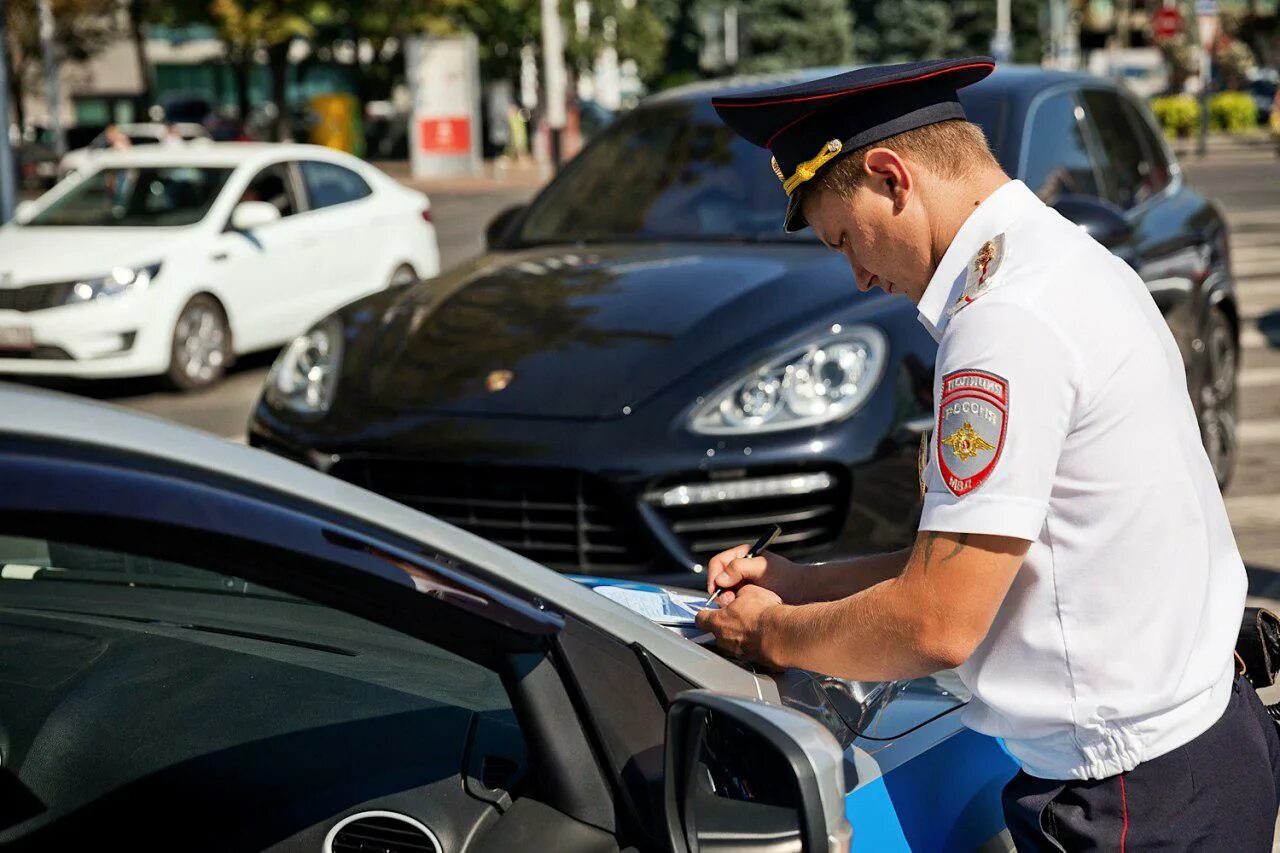 Работа гибдд нагатинская. Постановка на учёт автомобиля. Постановка авто на учет в ГИБДД. Авто ГИБДД постановка. Регистрация машины в ГИБДД.