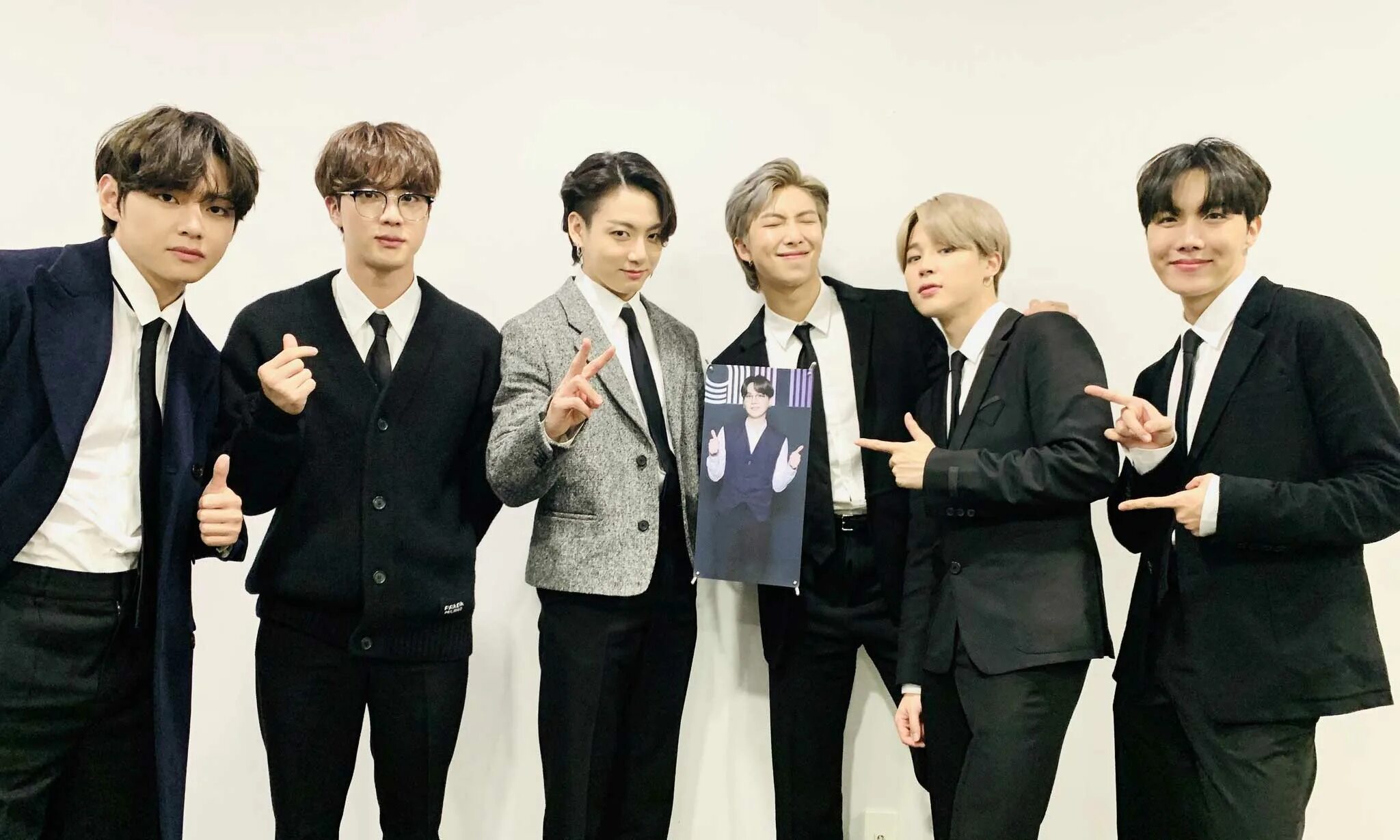 Чем сейчас занимается группа bts
