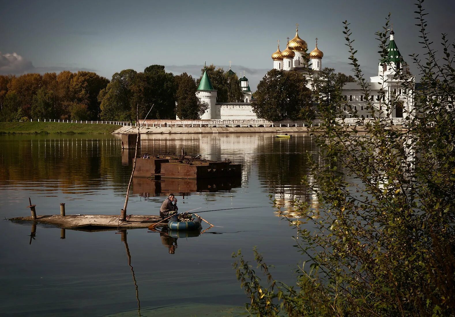 Кострома фото города достопримечательности. Кострома город. Кострома обзорная экскурсия. Кострома города Костромской области. Город Кострома достопримечательности.