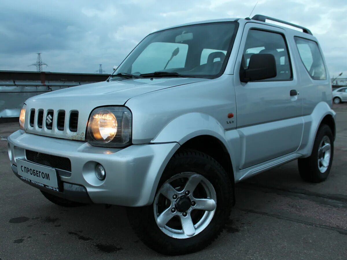 Suzuki jimny 2012. Сузуки джимми новый красный. Судзуки джимни 2008. Suzuki jimny 2011. Сузуки джимни левый руль механика.