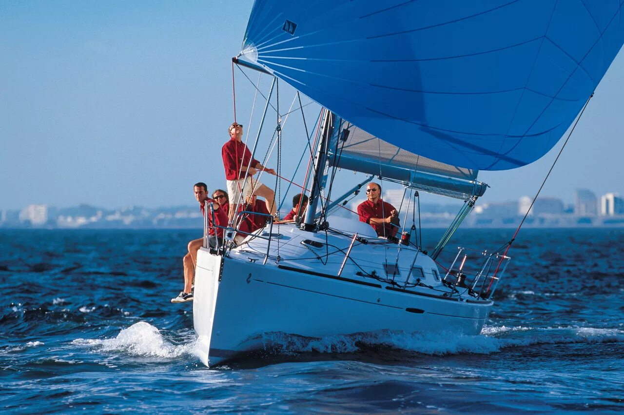 Beneteau first 36.7. Парусные яхты. Прогулка на яхте. Прогулка на парусной яхте.