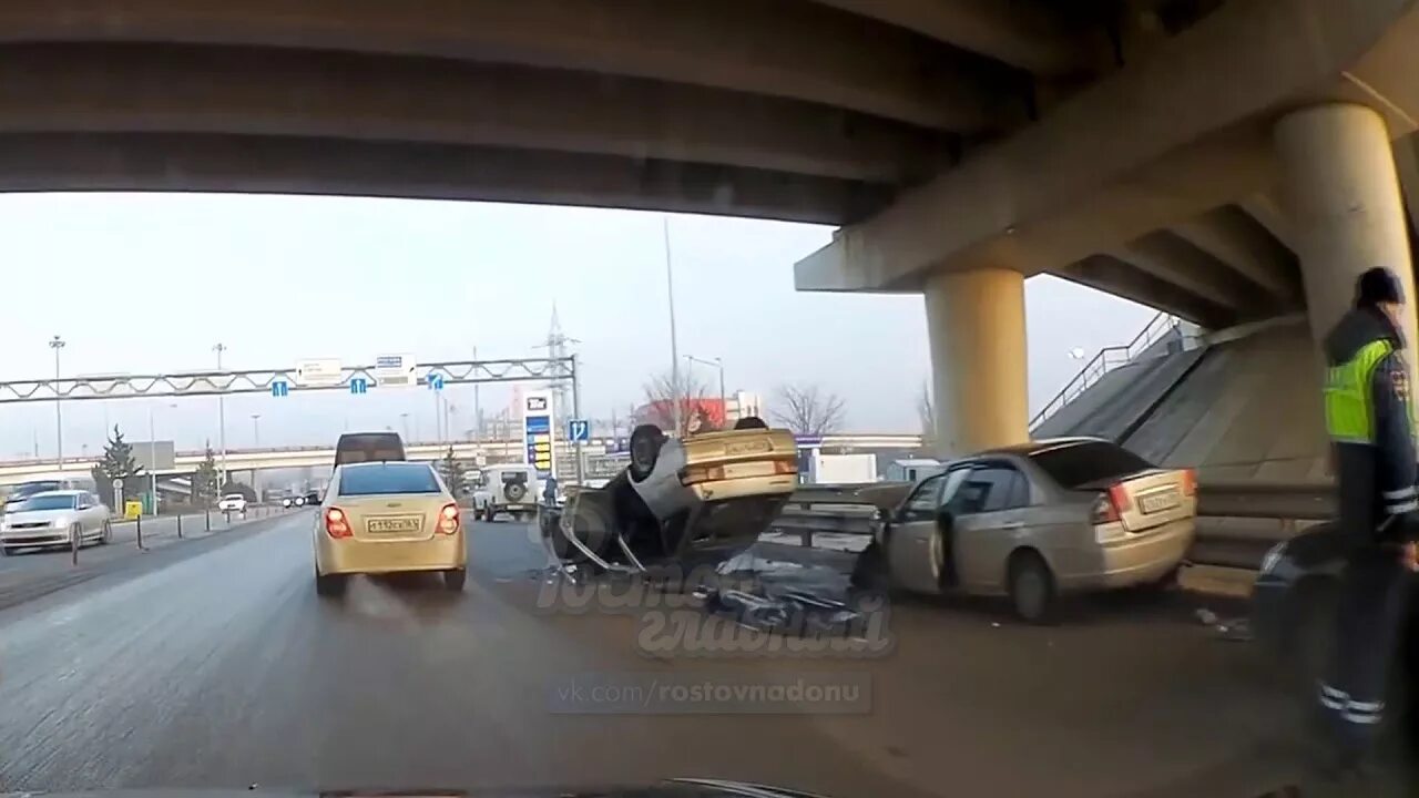 Въезд в Ростов на Дону закрыли. Авария на Западном въезде Ростов на Дону. Аварии на левом берегу Ростов. Въезд в ростов на дону сегодня