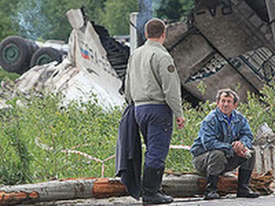 Катастрофа ту-134 под Петрозаводском. Катастрофа ту 134 Клюев. Петрозаводск авиакатастрофа ту 134. Крушение ту 134 в Петрозаводске 2011. Катастрофа в иваново сегодня