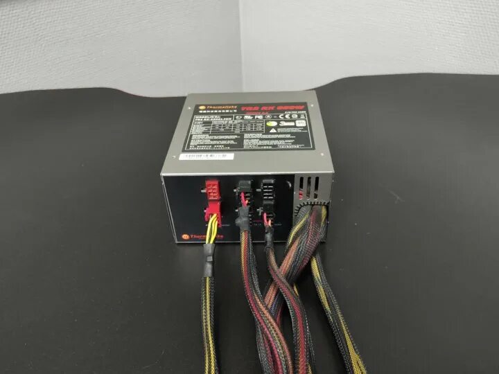 Блок питания tr2 rx. Thermaltake tr2 rx 650w. tr2 rx 650w. thermaltake tr2 rx. thermaltake 650.
