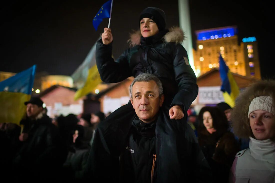 Евромайдан 2014. Майдан дети. Майдан в переводе на русский что означает