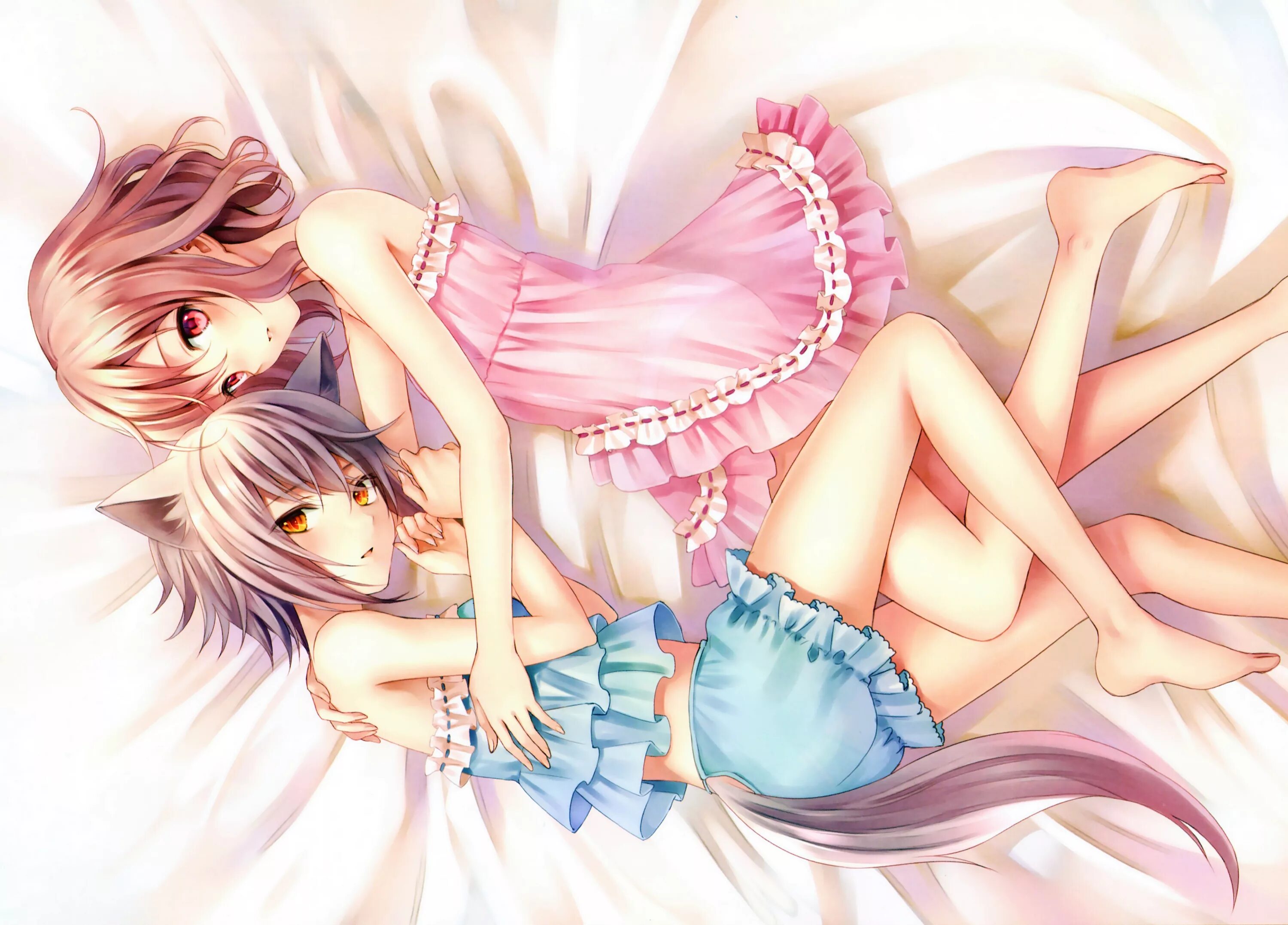 Аниме гифки. Sakura trick юри. Касуми бандори. Поцелуй девушек. Две сестры трутся.