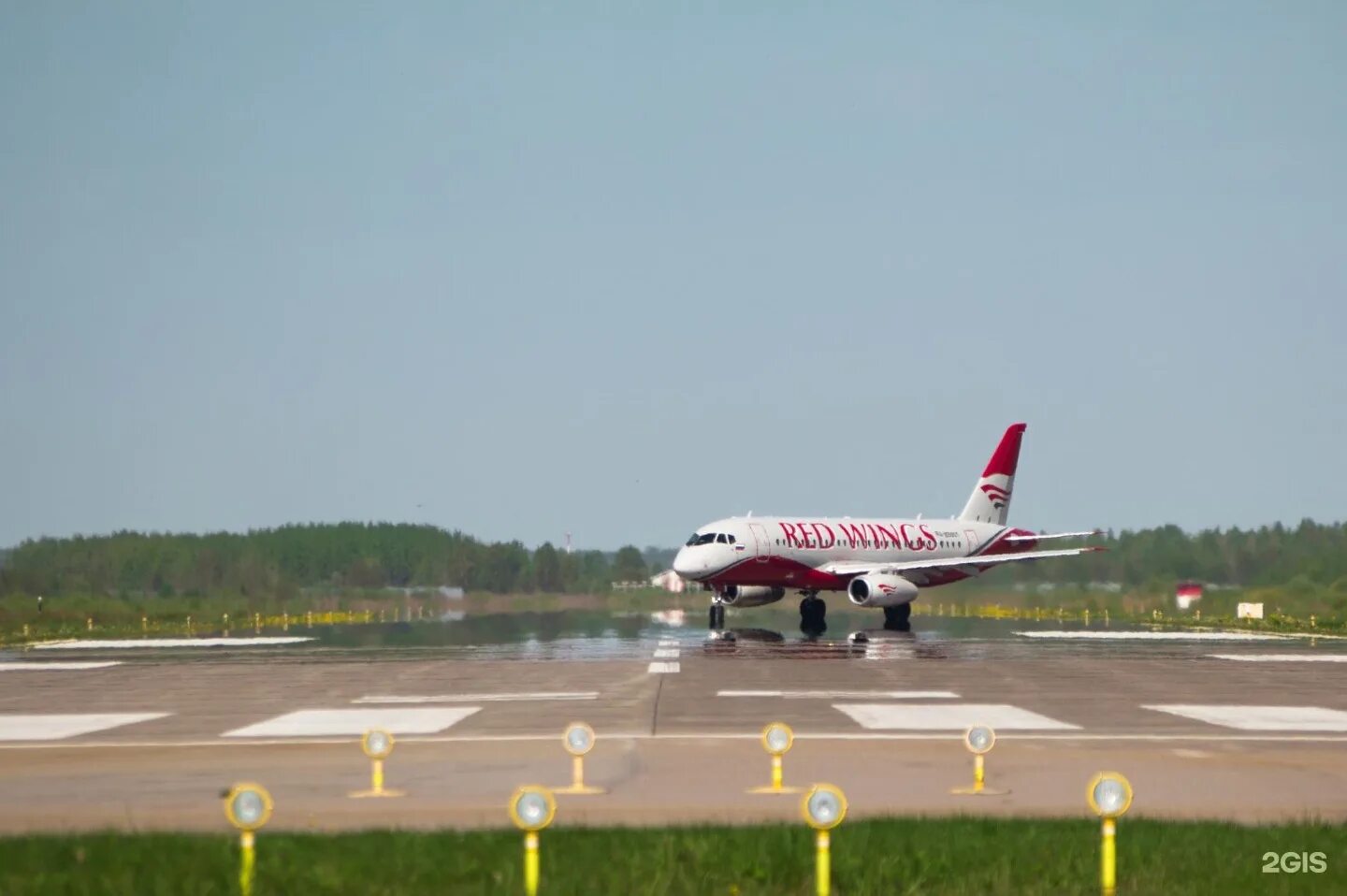 Самолет в ивановской. Самолет в ивановской. Ивановский аэропорт. Аэропорт иваново. Аэродром иваново южный.