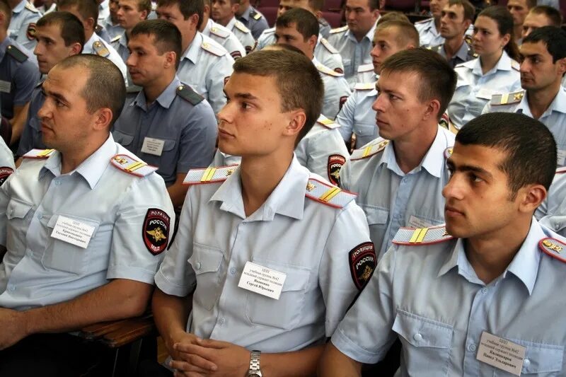 Отдел миграции ставропольский край. Начальник ГУ МВД по Ставропольскому краю. Генерал полиции по Ставропольскому краю. ГУ МВД Ставрополь.