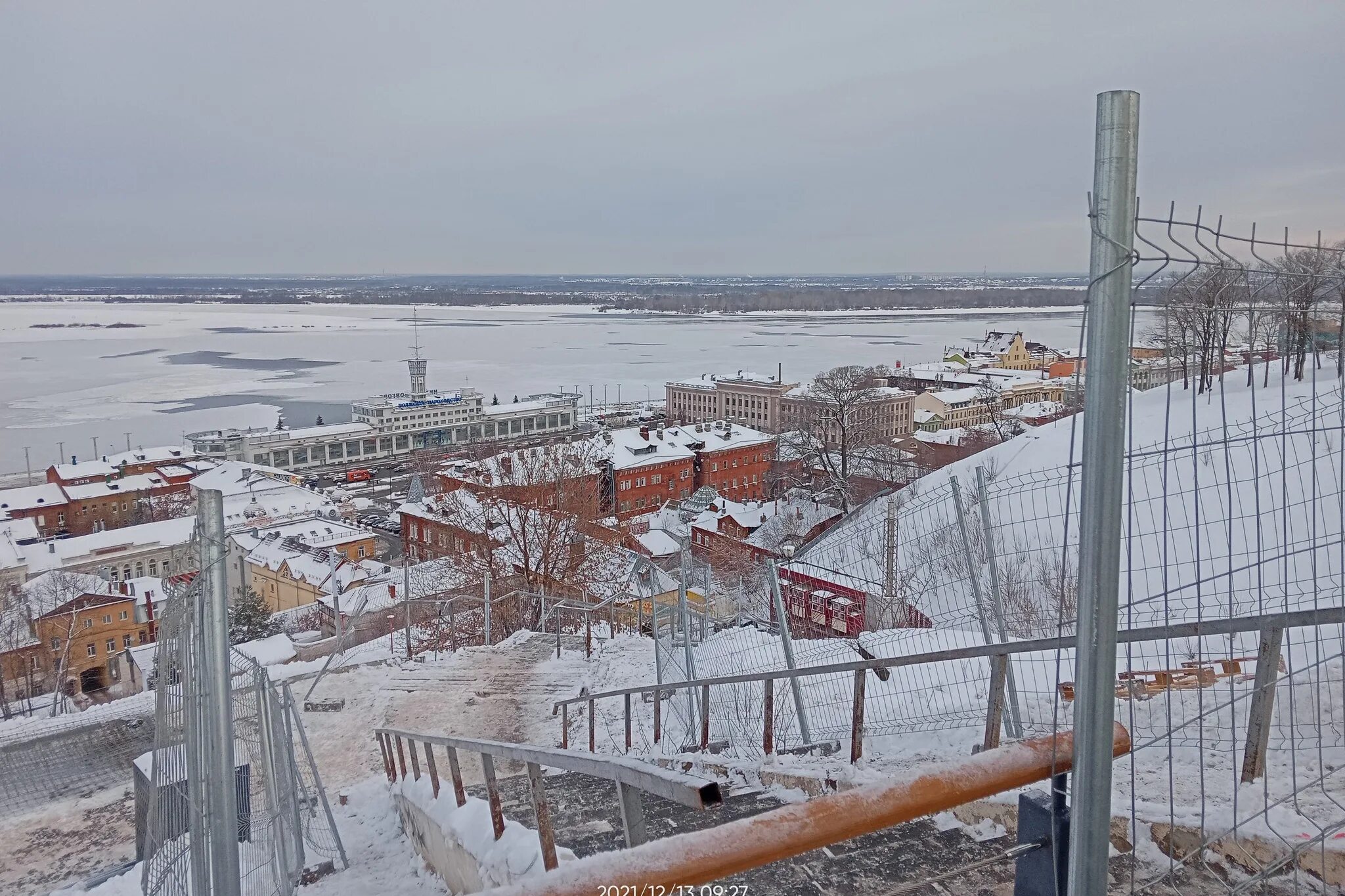 Почему закрыли янту. Набережная Федоровского 2021. Набережная Федоровского 2022. Федоровского Нижний Новгород 2022. Набережная Федоровского Нижний Новгород 2022 зимой.