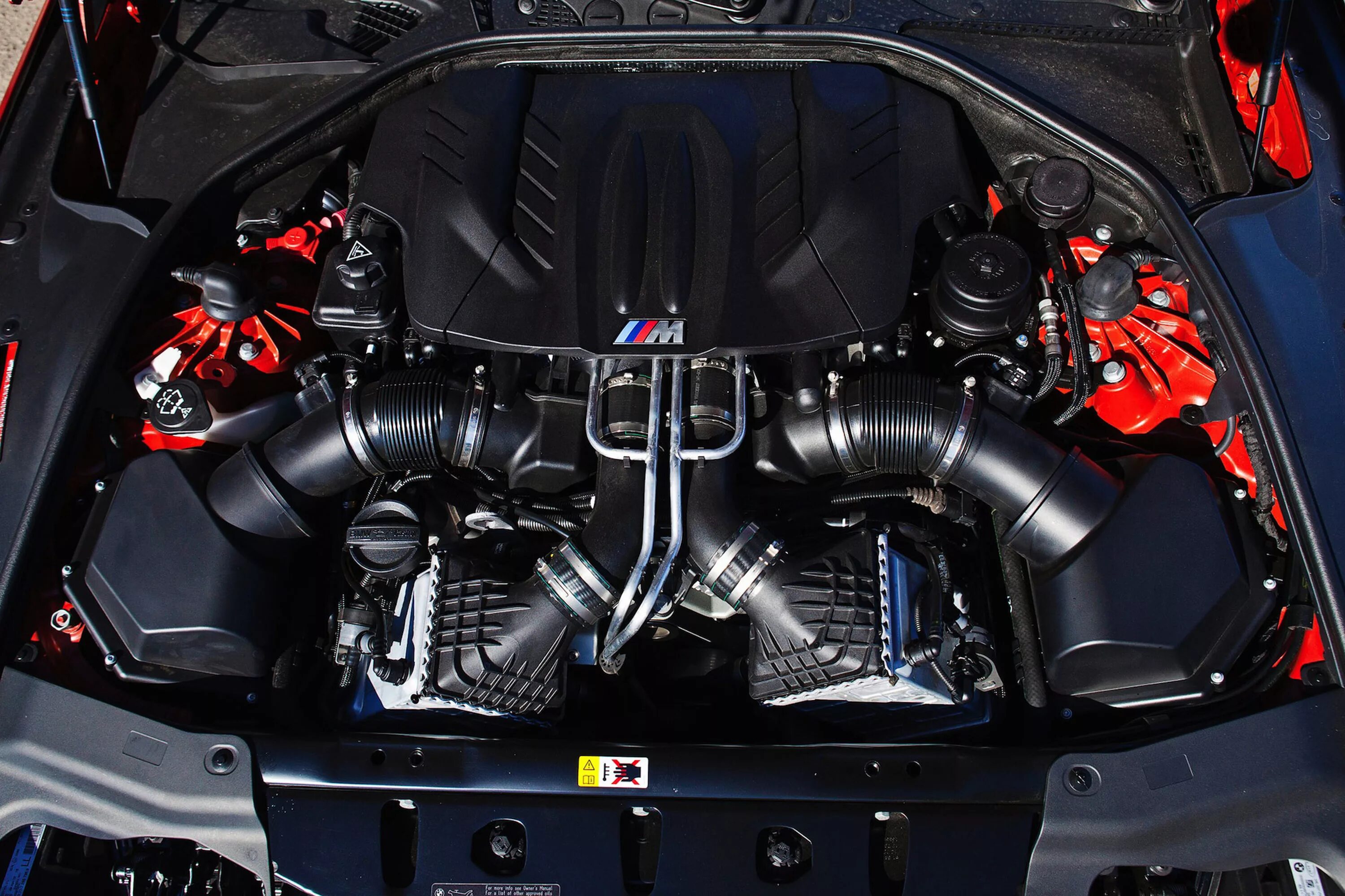 BMW m6 мотор. Мотор BMW s63 m6. BMW m6 engine. S63 Turbo v8.