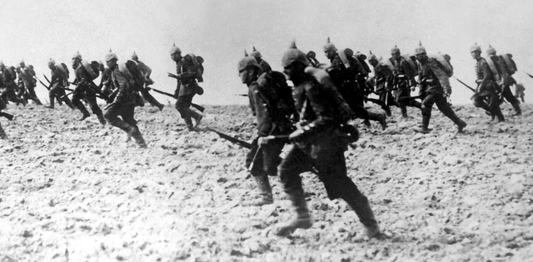 Нападение 1. Германская пехота ПМВ. Пехота немцев первой мировой войны. Германская армия ПМВ. Первая мировая атака пехоты.