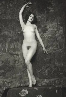 alfred-cheney-johnston-011 