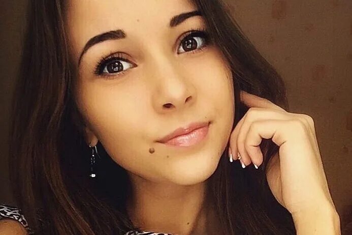 алиса васильева. простая девушка. обычные красивые девушки. 20 летняя женщина.