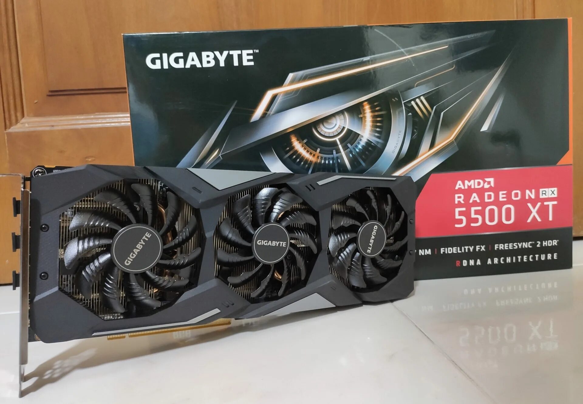 5500 8gb. RX 5500 XT 8gb Gigabyte. Gigabyte RX 5700 XT 8gb. RX 5500 4gb Gigabyte. Radeon RX 5500 XT 4gb.