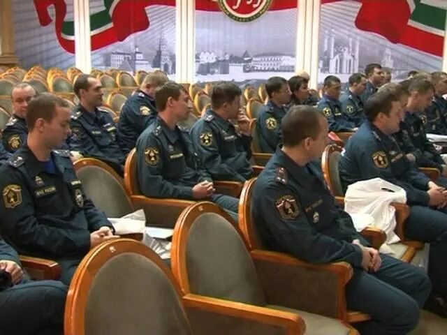 Начальник пожарного надзора. Служба МЧС. Государственный пожарный надзор. Пожарный инспектор. Пожарники МЧС России.