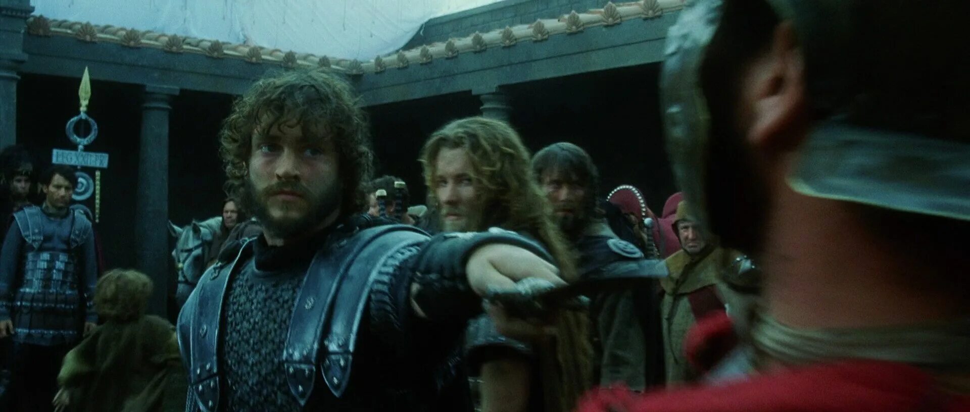 Джуд лоу меч короля артура. King arthur came a lot. Чарли ханнэм меч короля артура. Чарли ханнэм меч короля артура. Чарли ханнэм меч короля артура.