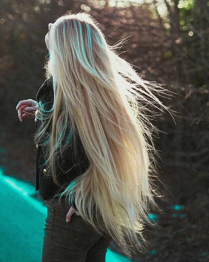 Pin on Hair Up Close September 2017 Long curly hair, Long hair styles, Long laye