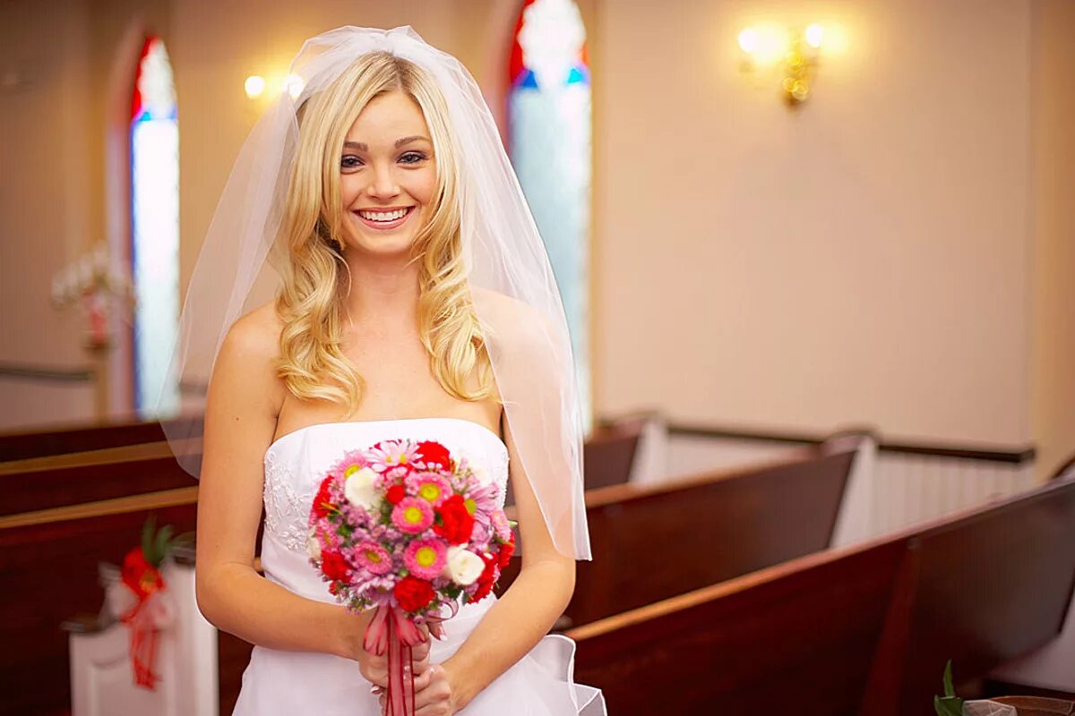 Красивая невеста. Молодая невеста красивая. Юная невеста. Фото невесты.