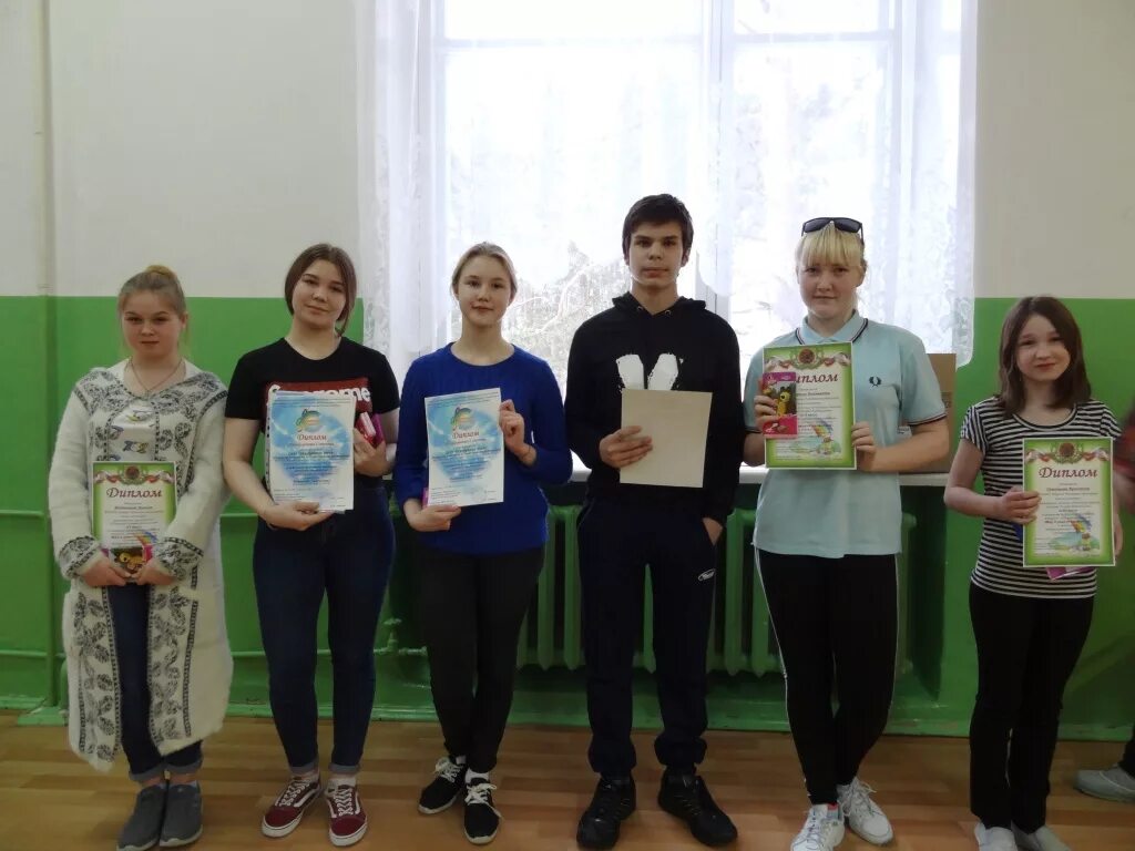 Кировская школа-интернат 1. Школа 2 кировск ленинградская область. Кировская школа интернат сайт школы. Школа интернат киров. Кировская школа интернат сайт школы.