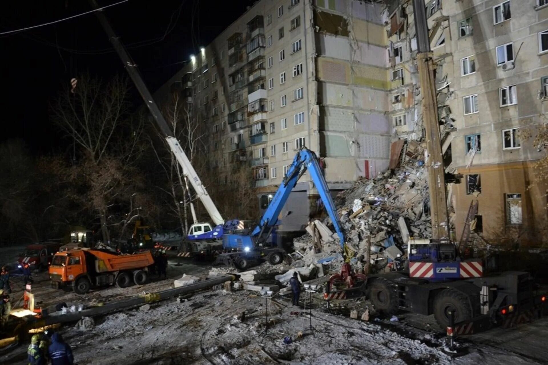 31 декабря 18. Магнитогорск взрыв газа 31.12.2018. Взрыв газа в Магнитогорске 31 декабря. Взрыв в Магнитогорске 31 декабря 2018. Взрыв жилого дома в Магнитогорске (2018).