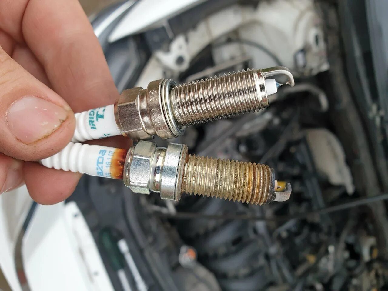 Свечи зажигания Мазда 6. Свечи зажигания на Мазда 6 GJ. Spark Plugs 6acyr11. Ep6fdt свечи зажигания. Сколько свечей в автомобиле