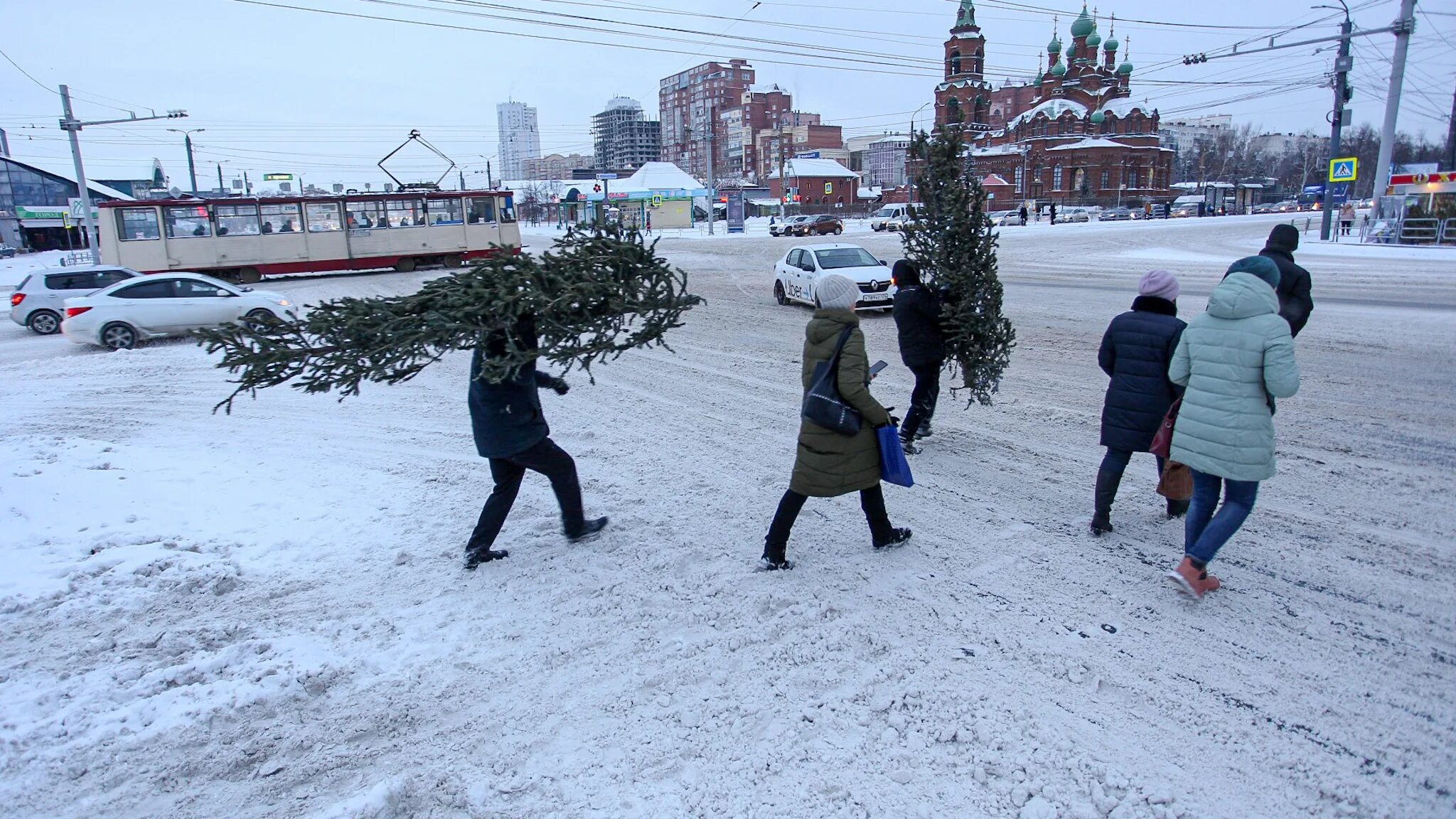 Снегопад в Челябинске. Челябинск зимой. Челябинск завалило снегом. Снег на улицах Челябинска. 28 декабря 2018 года