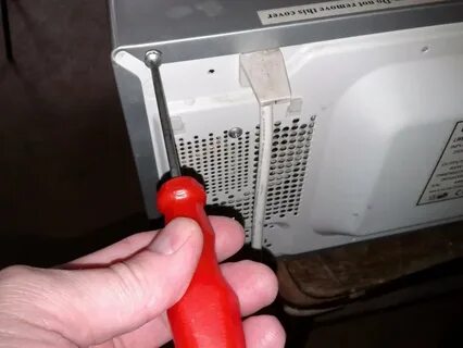 Отверстия в корпусе