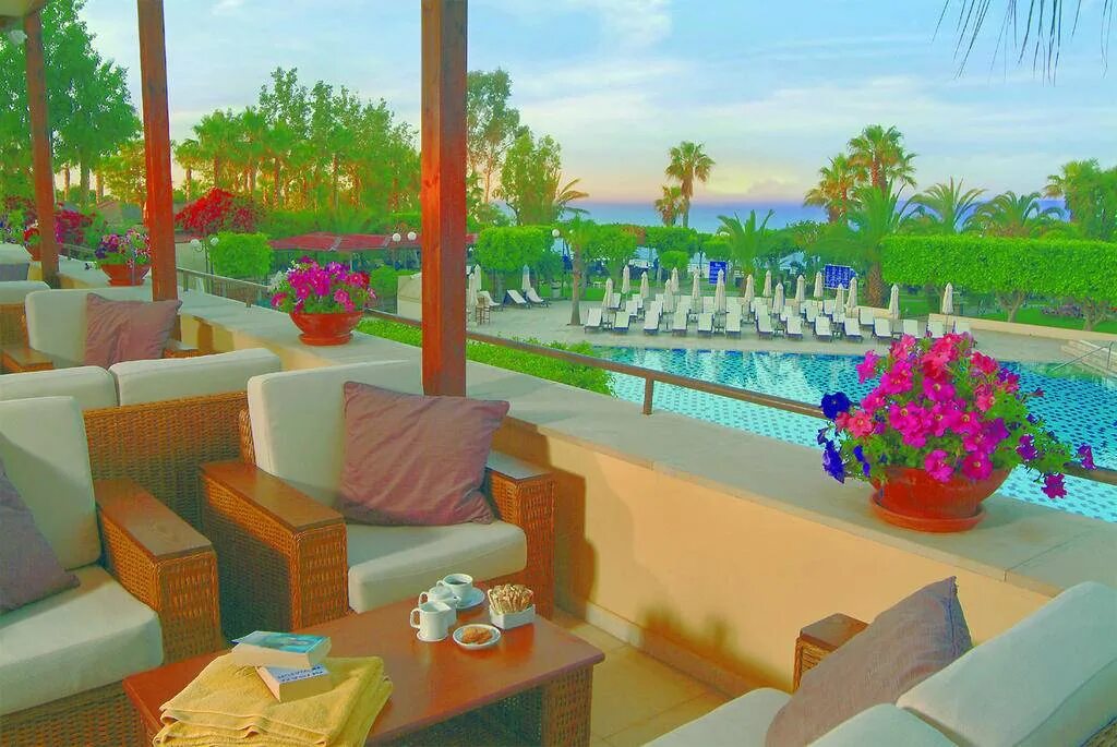 Кипр отели 5 звезд. Кипр отель 5*. Aquamare beach hotel & spa 4*. Аматус кипр лимассол. Кипр лучшие отели.