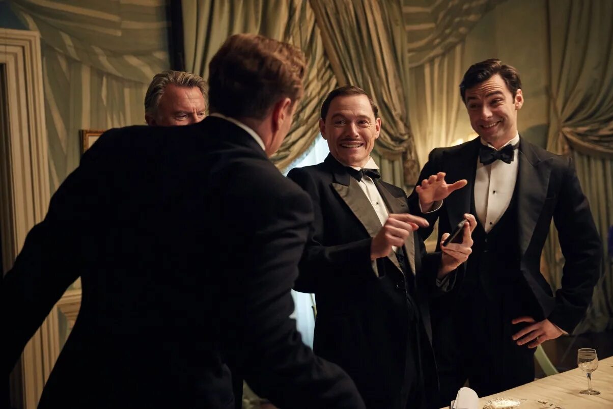 And then there were some. And then there were none, сериал, 2015. И никого не стало сериал 2015. Эйдан Тернер десять негритят. И никого не стало фильм 2015.
