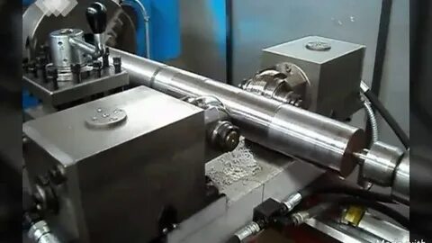 Токарно накатной станок