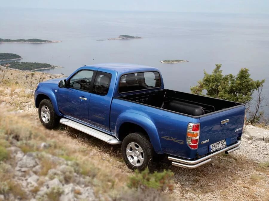 Mazda bt50 freestyle cab. Форд рейнджер 2011. Мазда форд рейнджер. Мазда пикап 2022. Ford ranger mazda bt-50.
