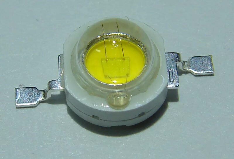 Под светодиод. Светодиод led 1w 3v. Светодиоды для фонарика 3 вольта сверхяркие. SMD светодиод зеленый 5 вольт. SMD светодиод 12 вольт белый 5.3Вт.