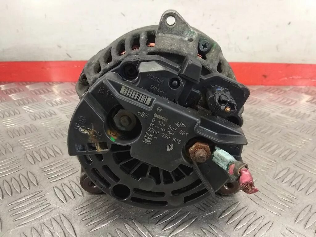 Генератора сценик 1 1. 6 бош 150а. Генератор renault scenic 2. Генератор рено сценик 2. 5 dci.
