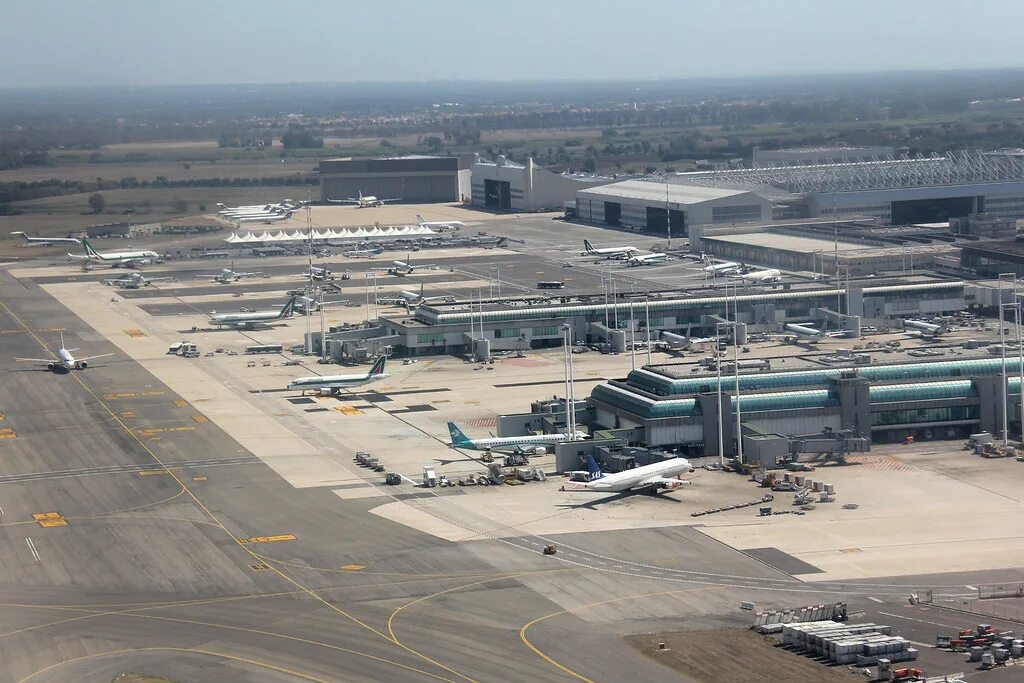 Rome fiumicino. Rome fiumicino. Аэропорт фьюмичино италия. Рим аэропорт фьюмичино. Rome fiumicino.