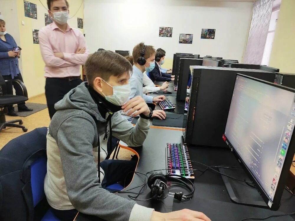 подростки удмуртии. ижевск подростковый. ижевск подростковый. открывая ижевск. ижевск подростковый.