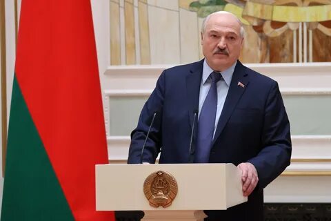 Лукашенко военное положение