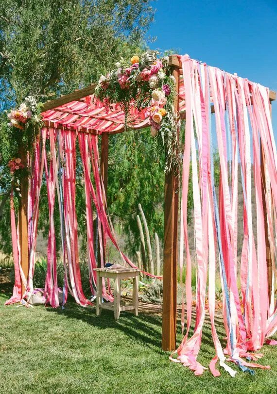 Minnesota Wedding by Laura Ivanova Photography in 2019 bday Wedding chairs, Wedd