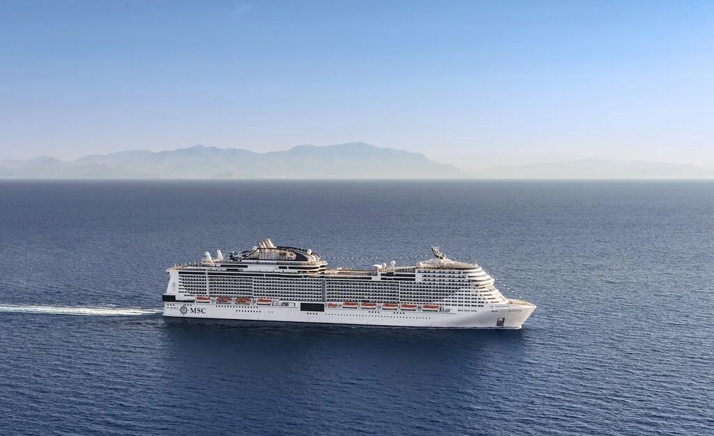 Генуя лайнеры. Круиз август 2024 года. Пароход принцесса анабелла. Лайнер роял карибиан. Круиз август 2024 года.