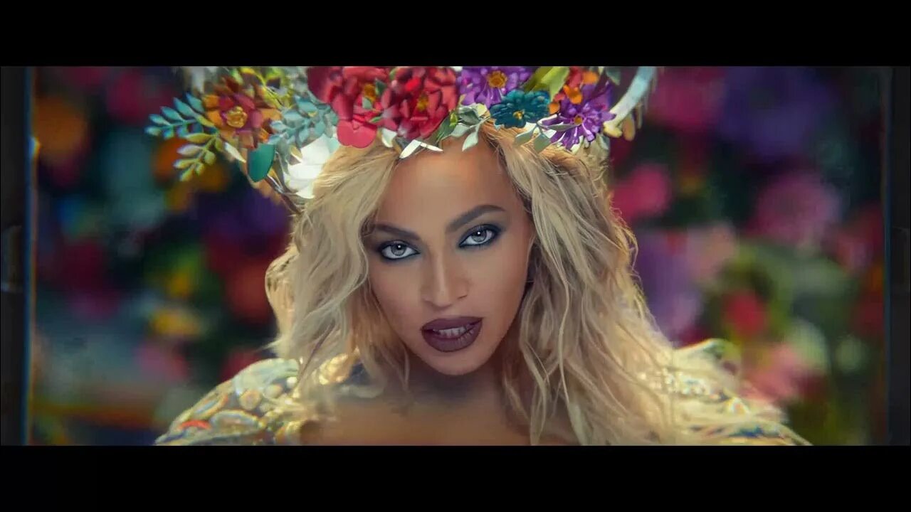 Клип песня ла ла ла. Бейонсе Hymn for the weekend. Beyonce Coldplay Hymn. Колдплей и Бейонсе. Coldplay Beyonce Hymn for the weekend.