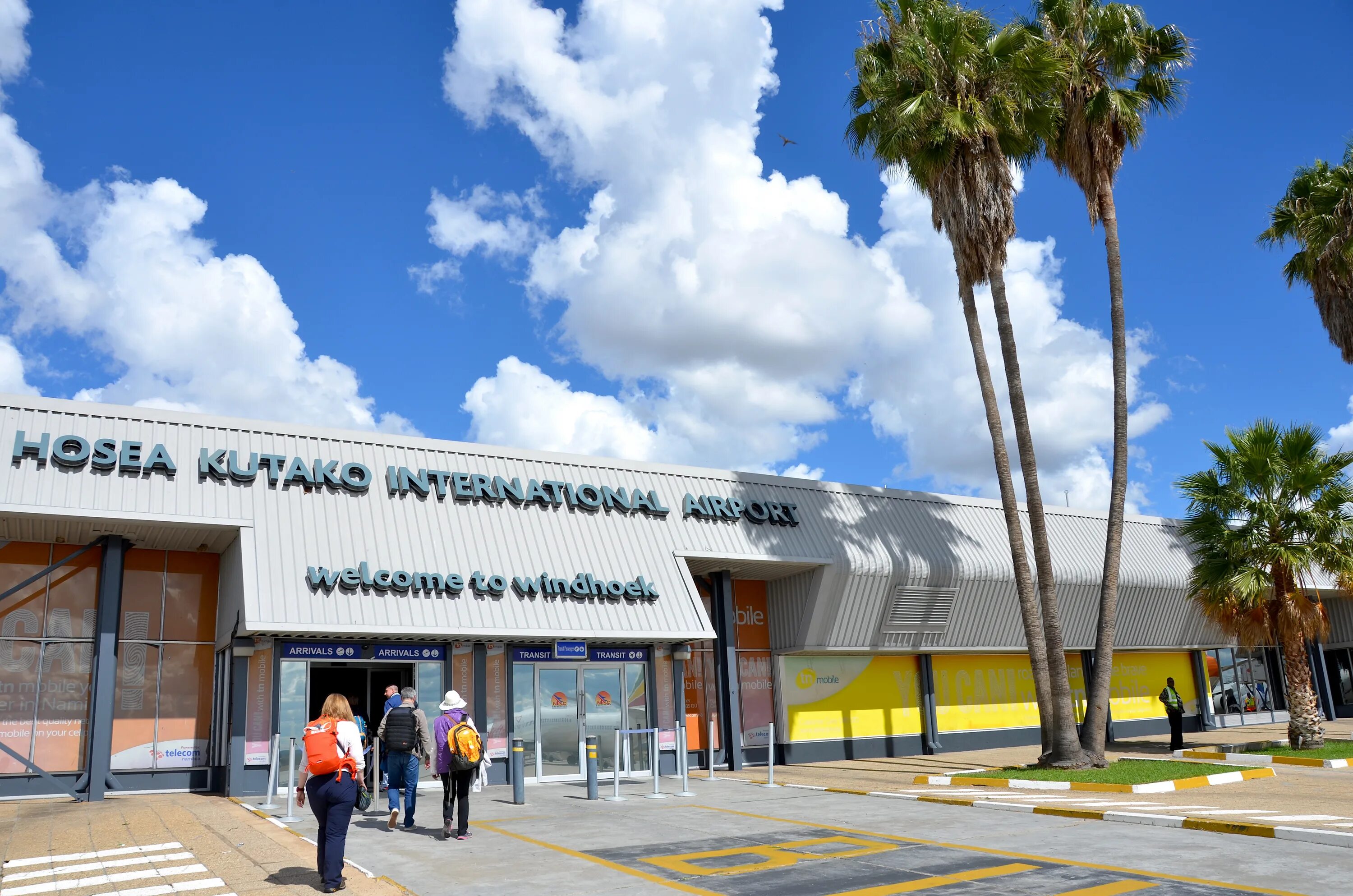 Виндхук аэропорт. Намибия аэропорт Международный. Hosea Kutako International Airport. Windhoek Hosea Kutako.