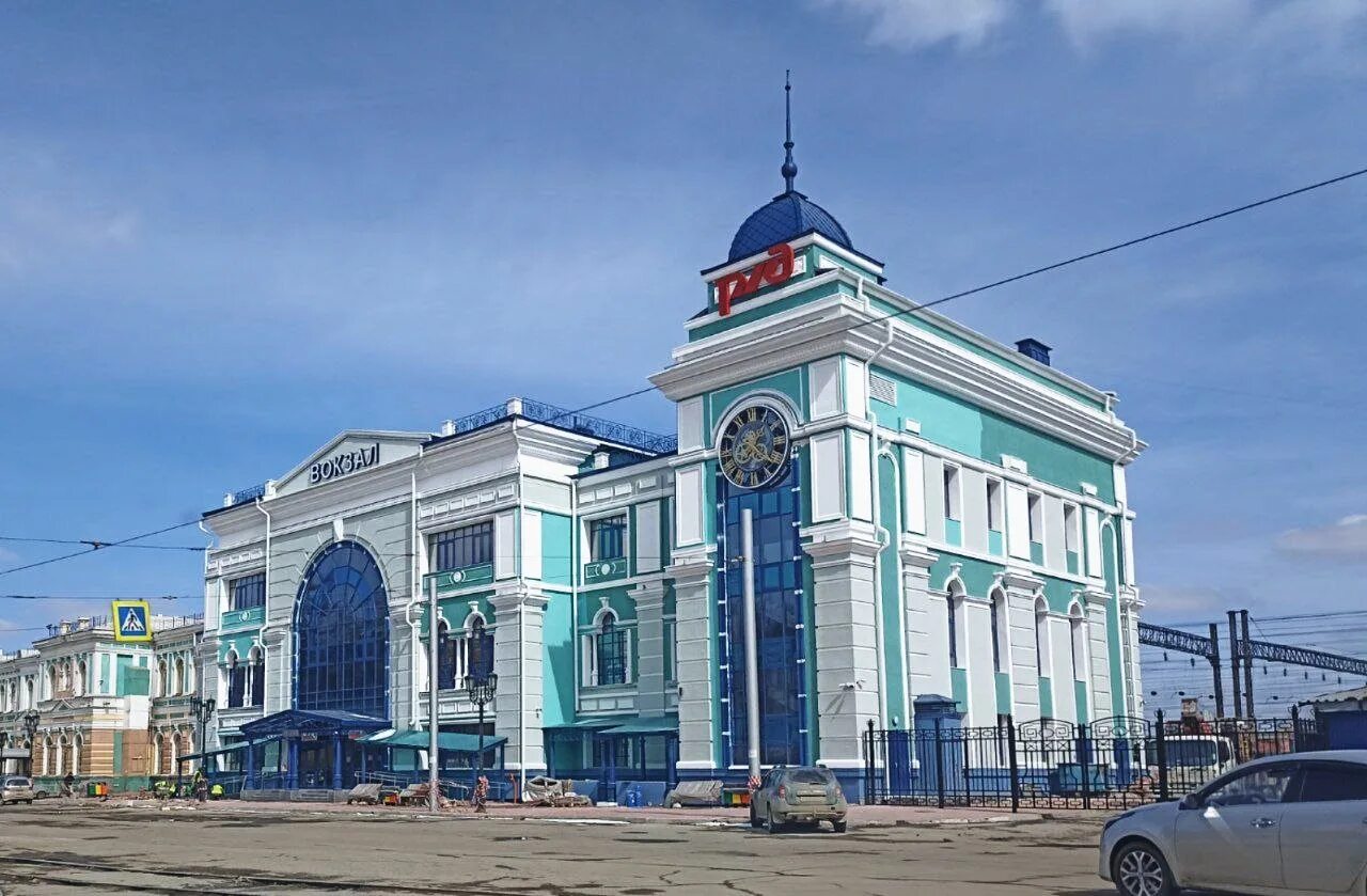 Квартиры в иркутске жд вокзал. Вокзал иркутск. новый вокзал иркутск. жд вокзал иркутск пассажирский архитектура. новый вокзал в иркутске фото.