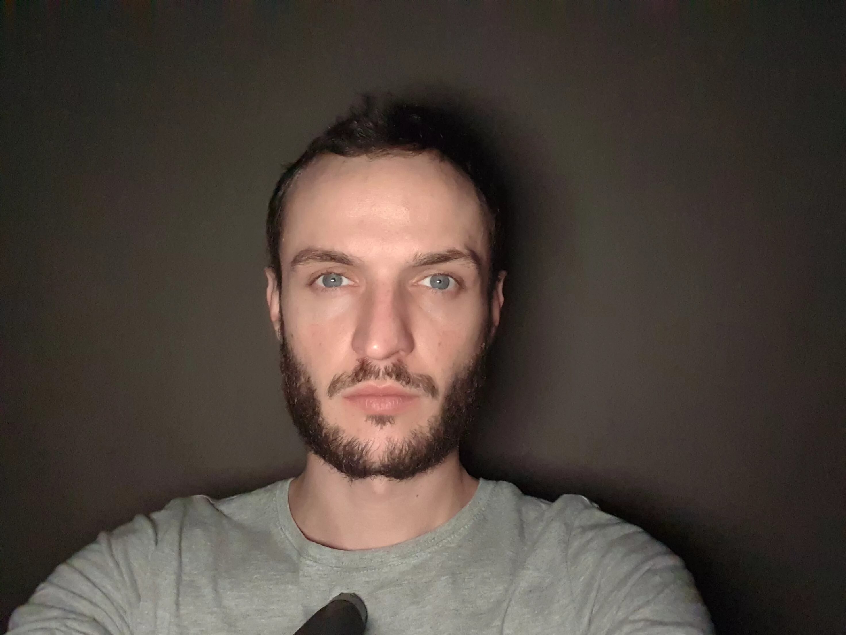 селфи лица мужчины. красивый парень селфи. захар васильев. лицо мужика дома. мелихов андрей сергеевич.