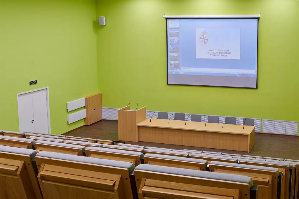 современные учебные аудитории. оборудование для лекций. лекционная аудитория мирэа. мюнхен университет лекционный зал. столы для учебных аудиторий.
