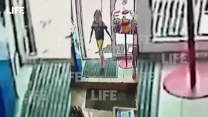 девочки не окажутся на соседних местах