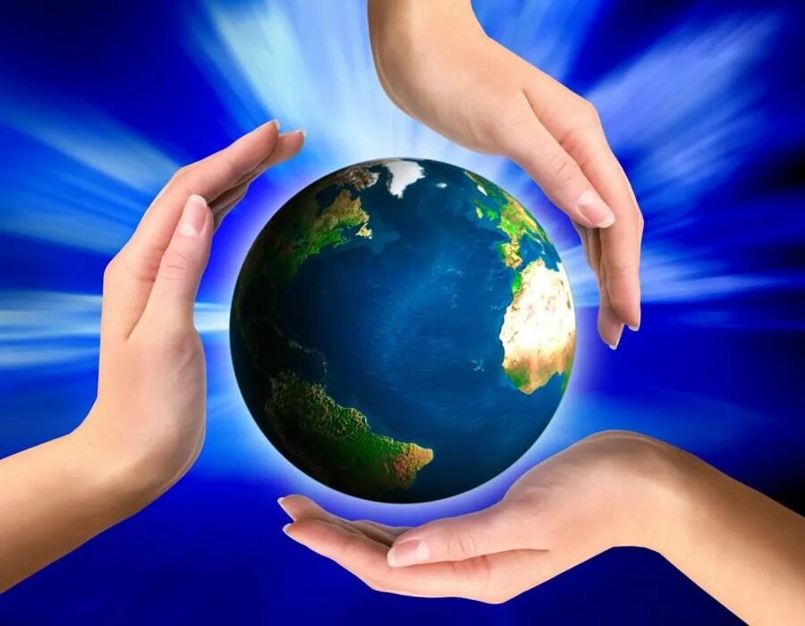 Международный день планеты земля. Планета в руках. Мир в руке. Земля в руках. Планета земля в руках.