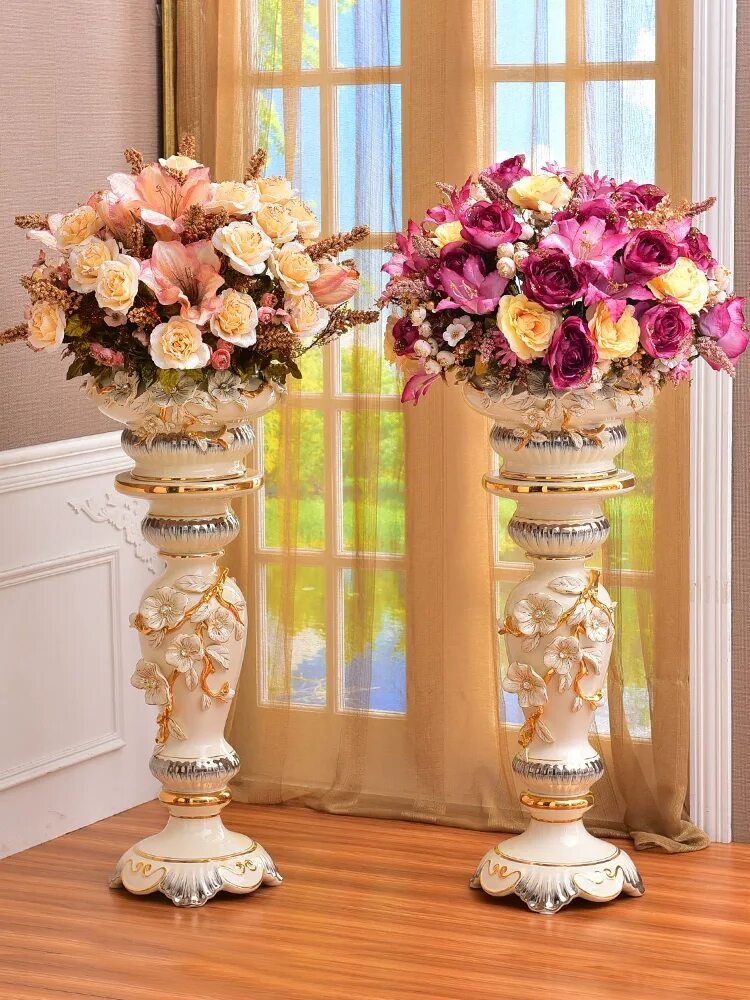 Искусственные цветы для интерьера купить. Напольные вазы с искусственными цветами. Ваза с искусственными цветами в интерьере. Большие вазы с искусственными цветами. Напольная ваза с искусственными цветами.