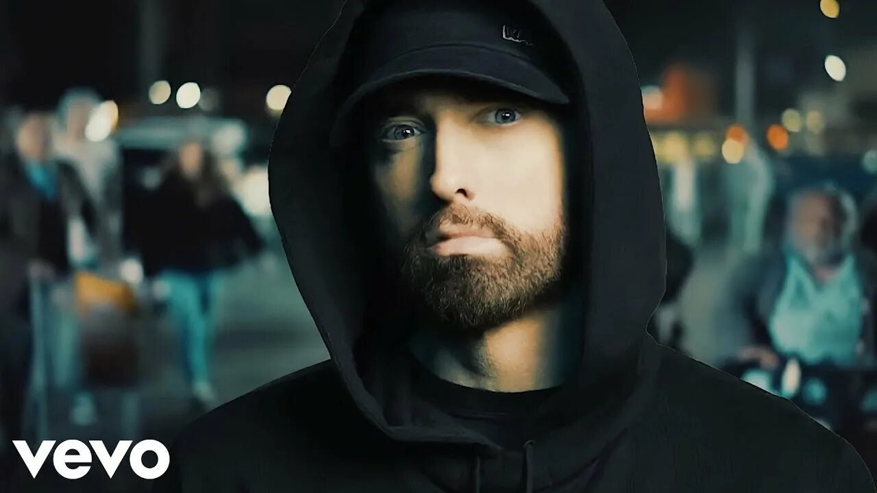 Eminem remix 2023. Eminem 2022. Эминем клипы 2022. Эминем 2022 морщины. Eminem Now.