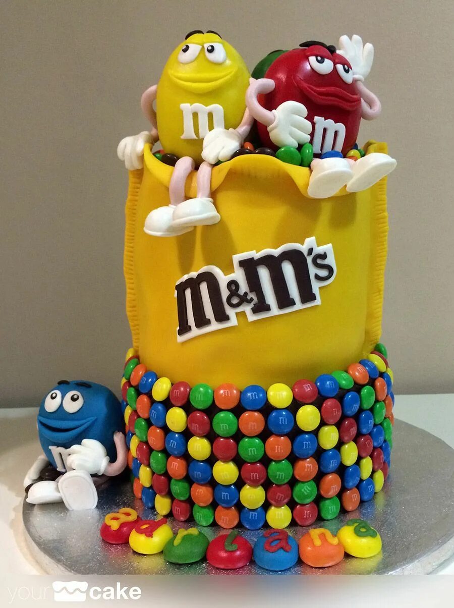 Торт эм энд эмс. Торт с &quot; m&amp;m`s&quot;. тортик ммдемс. украшение торта ммдемсом. украшение торта m m&#039;s.