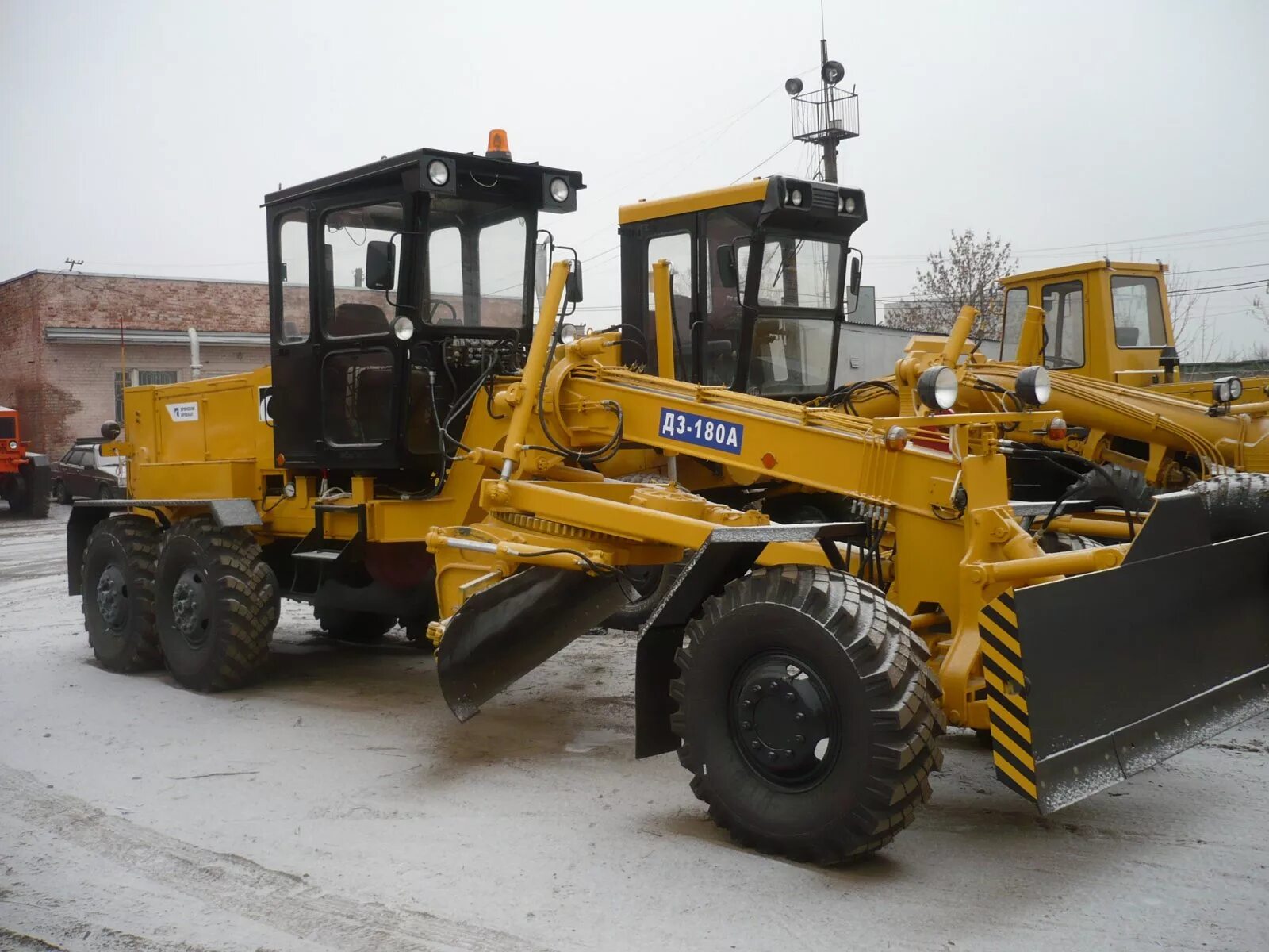 Гс 14.02 дз 143 180. Грейдер дз-180. автогрейдер гс-14.02, дз 180. средний автогрейдер дз-180а. гс-14.02 (110квт;автогрейдер).